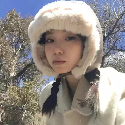 闻皎月